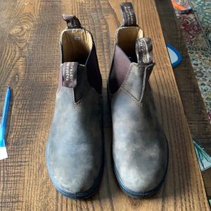 Women’s Blundstones